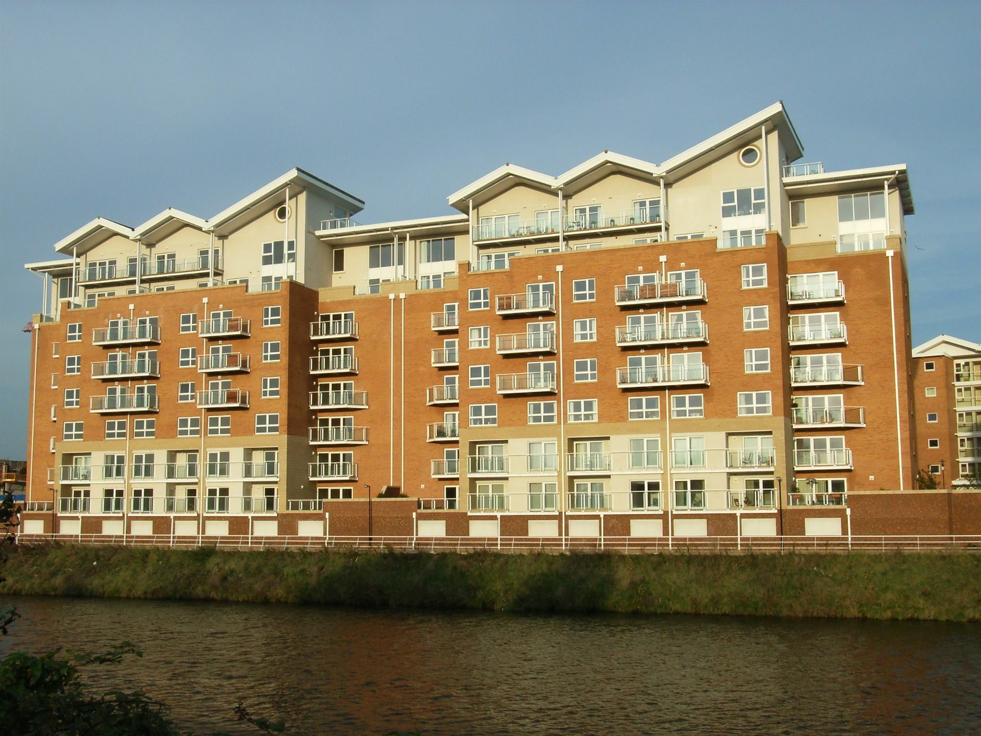 Century Wharf Serviced Apartments Cardiff Exteriér fotografie